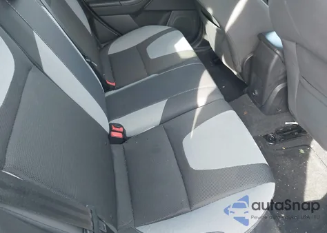 2014 Ford Focus Se z USA, uszkodzony, nr VIN 1FADP3K20EL378764